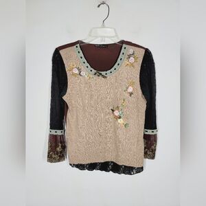 Mechant Elegant Embroidered Beige and Black Top, Size Small